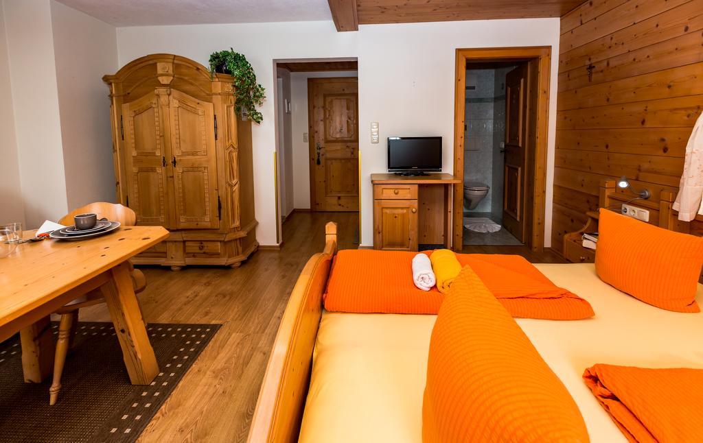 Haus Alpenblick Lejlighedshotel Ehrwald Eksteriør billede